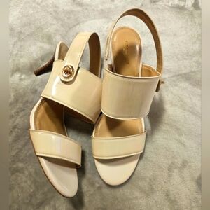Coach / Cream Heels